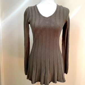 Sophie Max V-Neck Top